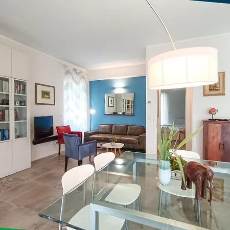 Altido Bright Flat With 2 Balconies And Sea View דירה אלסיו