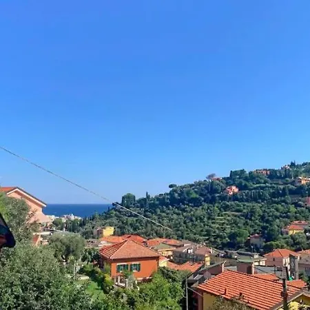 Altido Bright Flat With 2 Balconies And Sea View דירה